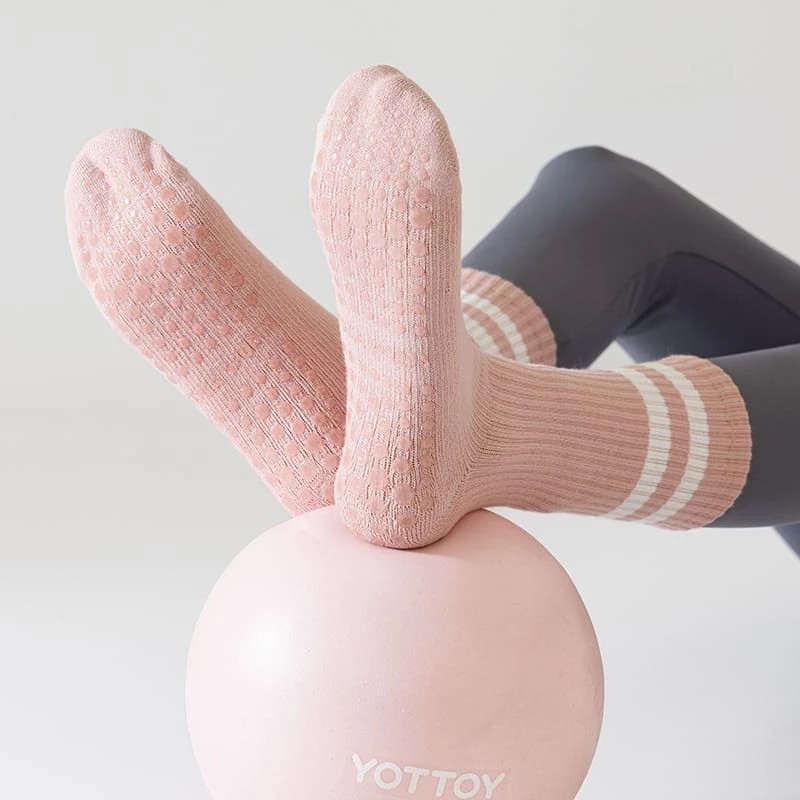 Non Slip Mid Tube Cotton Yoga Socks Cushioned Pilates Sports Socks