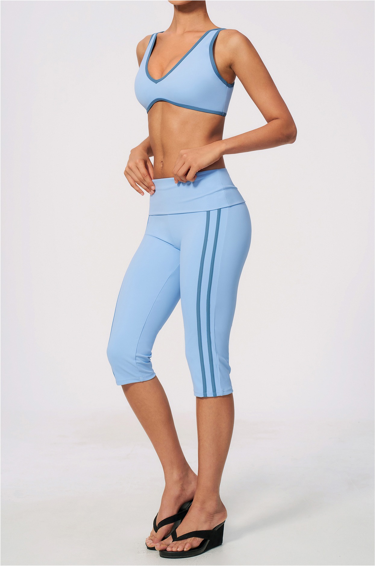 Wholesale Women's Gym Clothes, Workout Clothes Wholesale, Gym Clothes Manufacturer