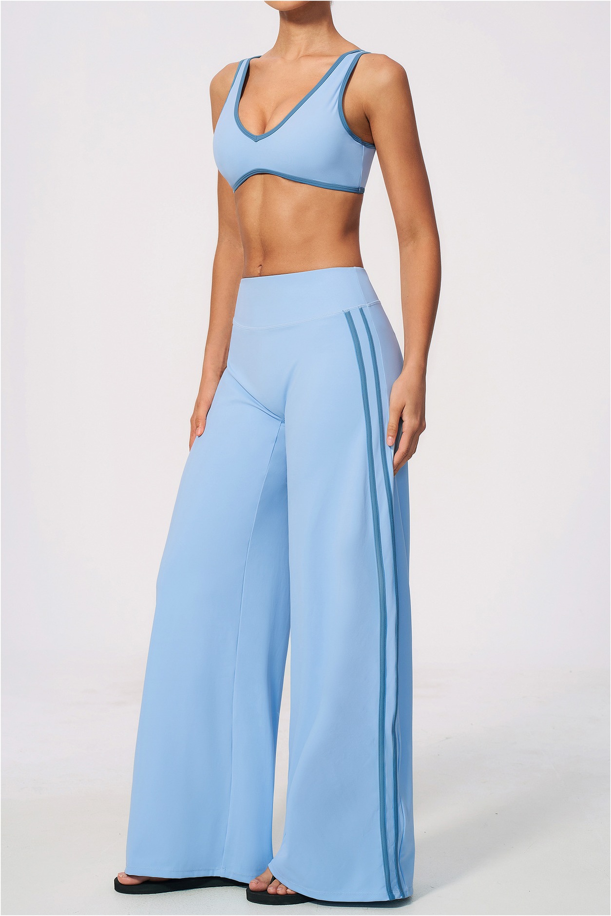 Wholesale Women's Gym Clothes, Workout Clothes Wholesale, Gym Clothes Manufacturer