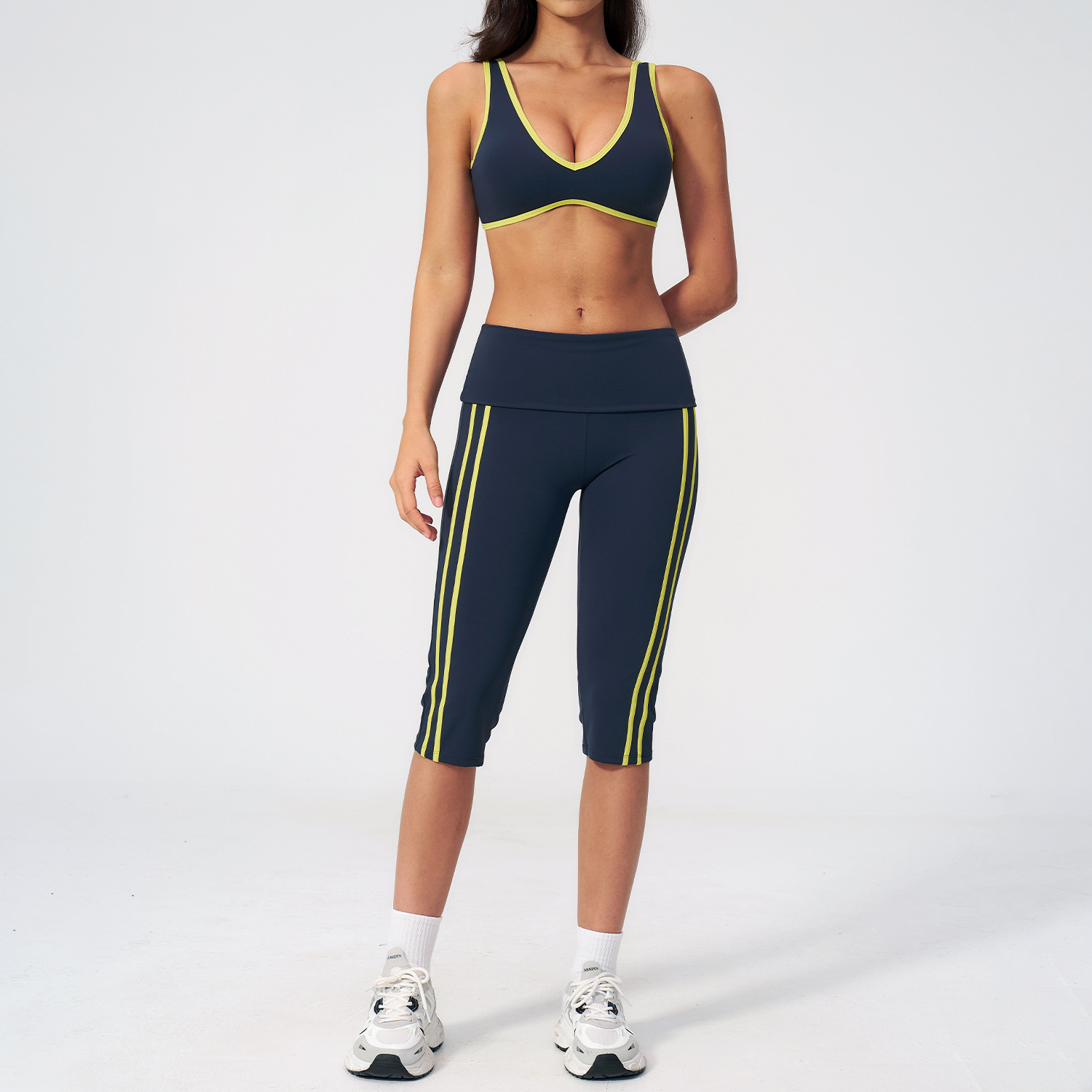 Wholesale Women's Gym Clothes, Workout Clothes Wholesale, Gym Clothes Manufacturer