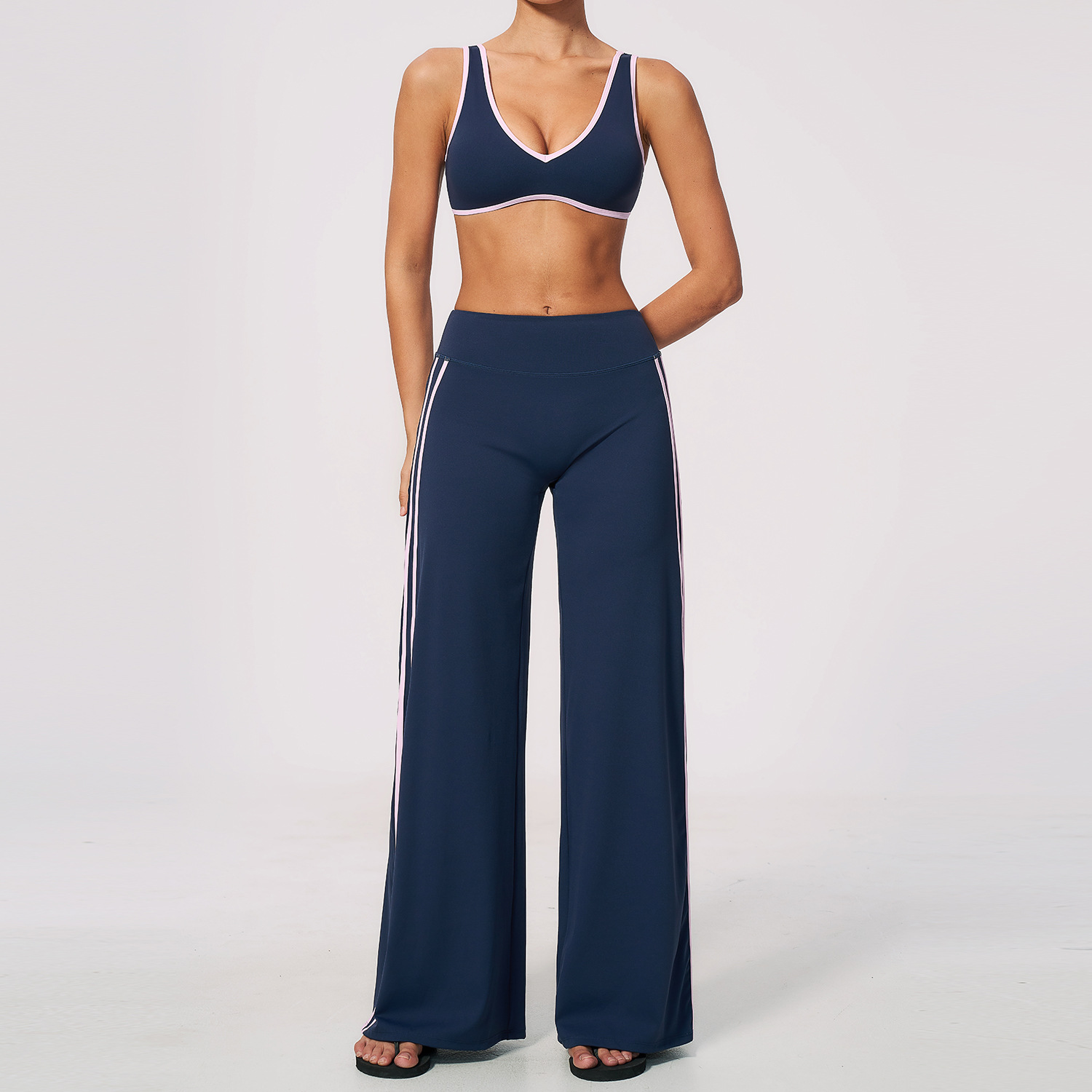 Wholesale Women's Gym Clothes, Workout Clothes Wholesale, Gym Clothes Manufacturer