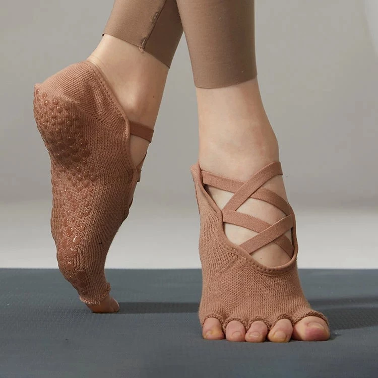 Pilates Socks for Studios, Custom Yoga Socks for Women, Silicone Grip Yoga Socks Wholesale